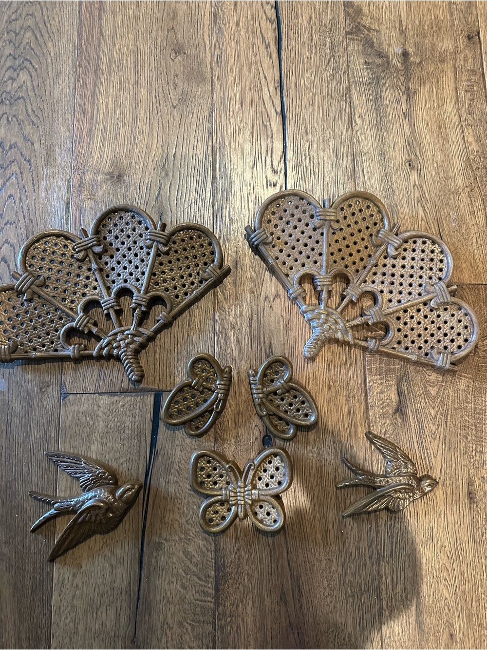 7 Piece Vinatge Wall Plaques